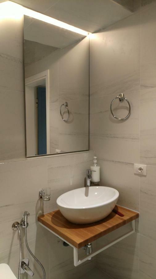 P-Apartment Sarandë Esterno foto