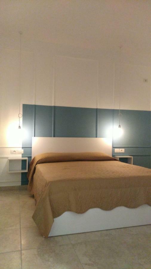 P-Apartment Sarandë Esterno foto